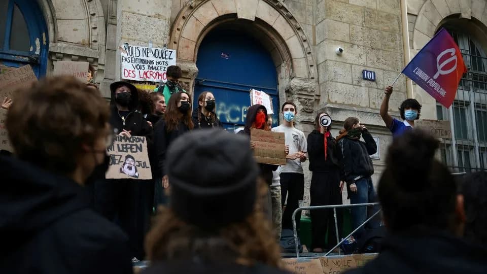 France’s Student Revolt: Over 5,000 Detained as Nationwide School Protests Escalate