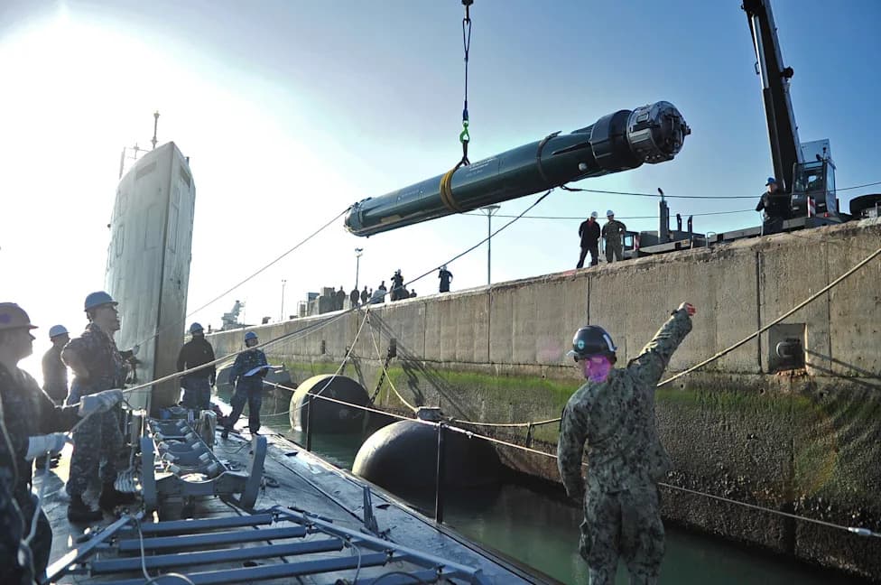 Historic First: Royal Navy Fires U.S. Mk 48 MOD 7 Torpedo From Excalibur Uncrewed Submersible