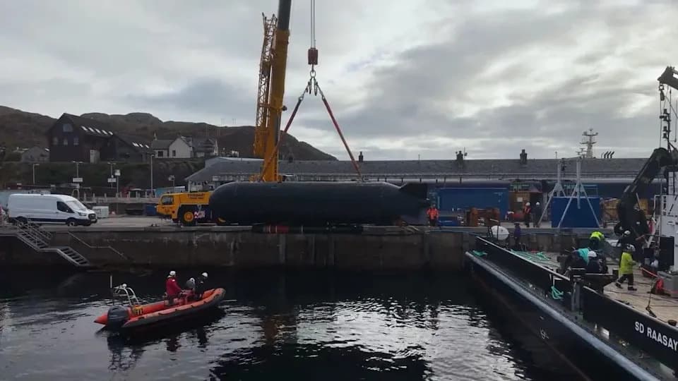Historic First: U.S. Mk 48 Torpedo Fired From U.K. Uncrewed Submarine XV Excalibur