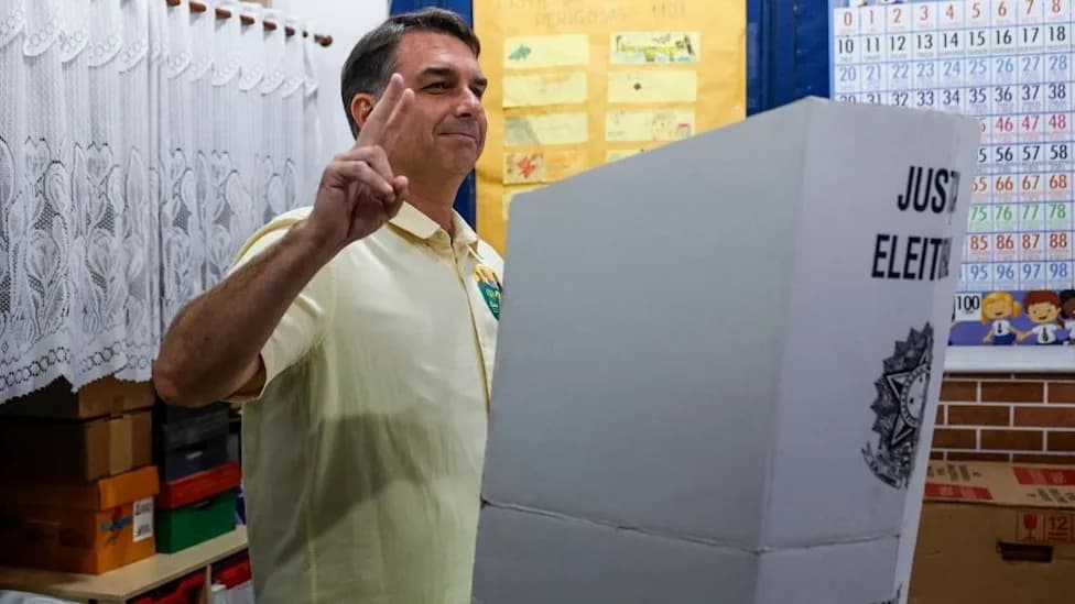Bolsonaro Leads, But Brazil Heads to High-Stakes Run-Off With Lula on 25 October